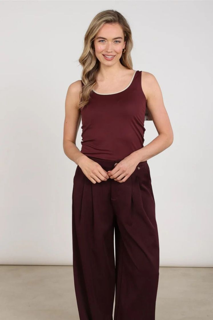 Top NUKUS 397 CHERRY/GOLD