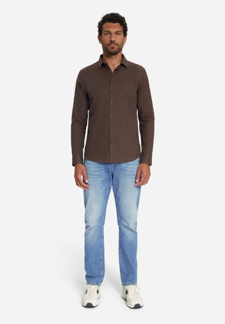  042 Dark Brown