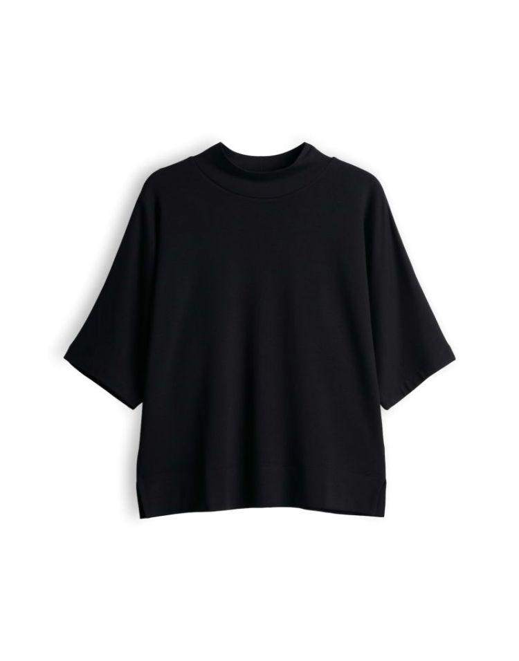 900 black