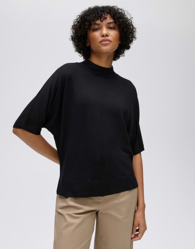 900 black