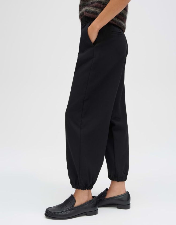  900 black