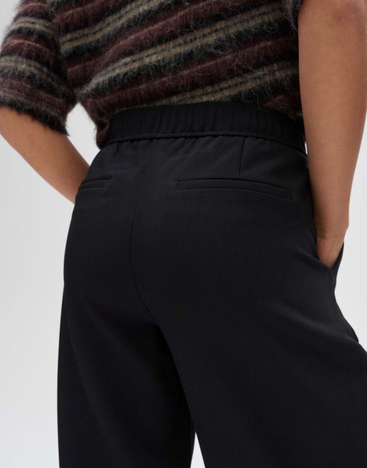  900 black