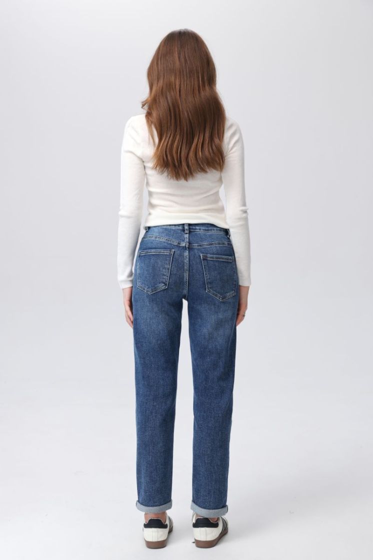  11 JEANS