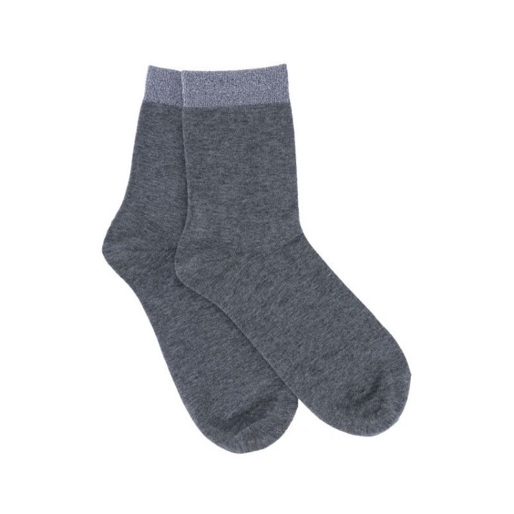  GR GREY